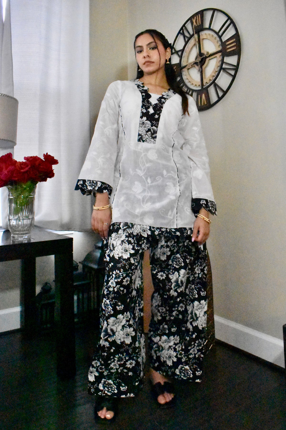 EMAAN 2 PIECE STITCHED LAWN SUIT