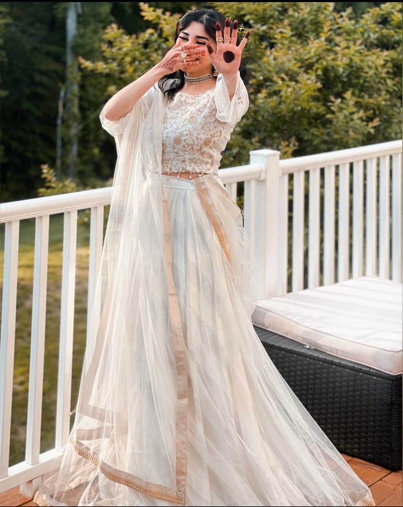 Safaid Lehnga