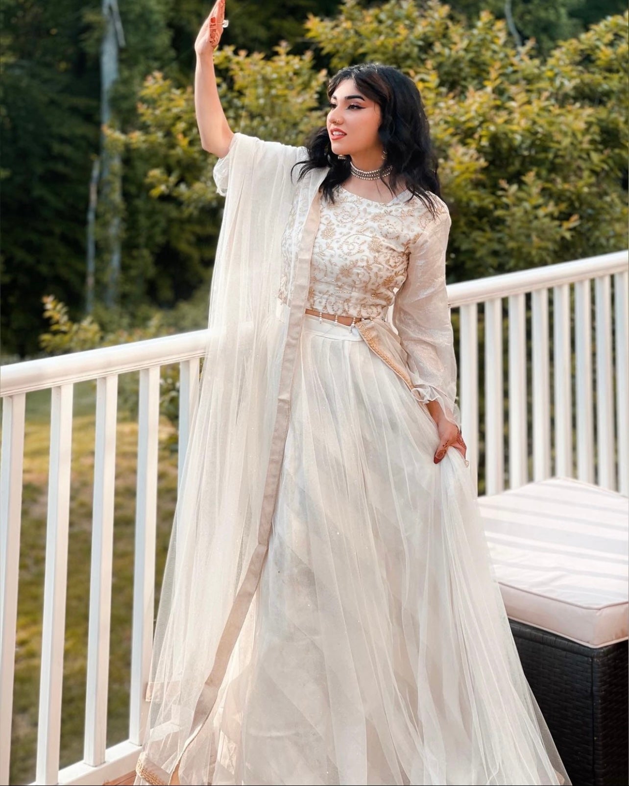 Safaid Lehnga